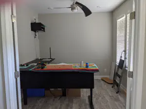 desk-build4