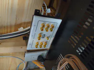 Connecting the receiver
